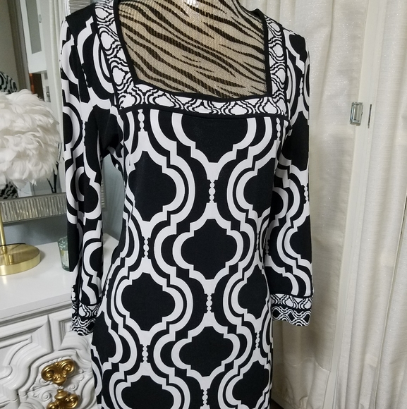 White House Black Market Dresses & Skirts - *LAST CHANCE WHBM sheath dress